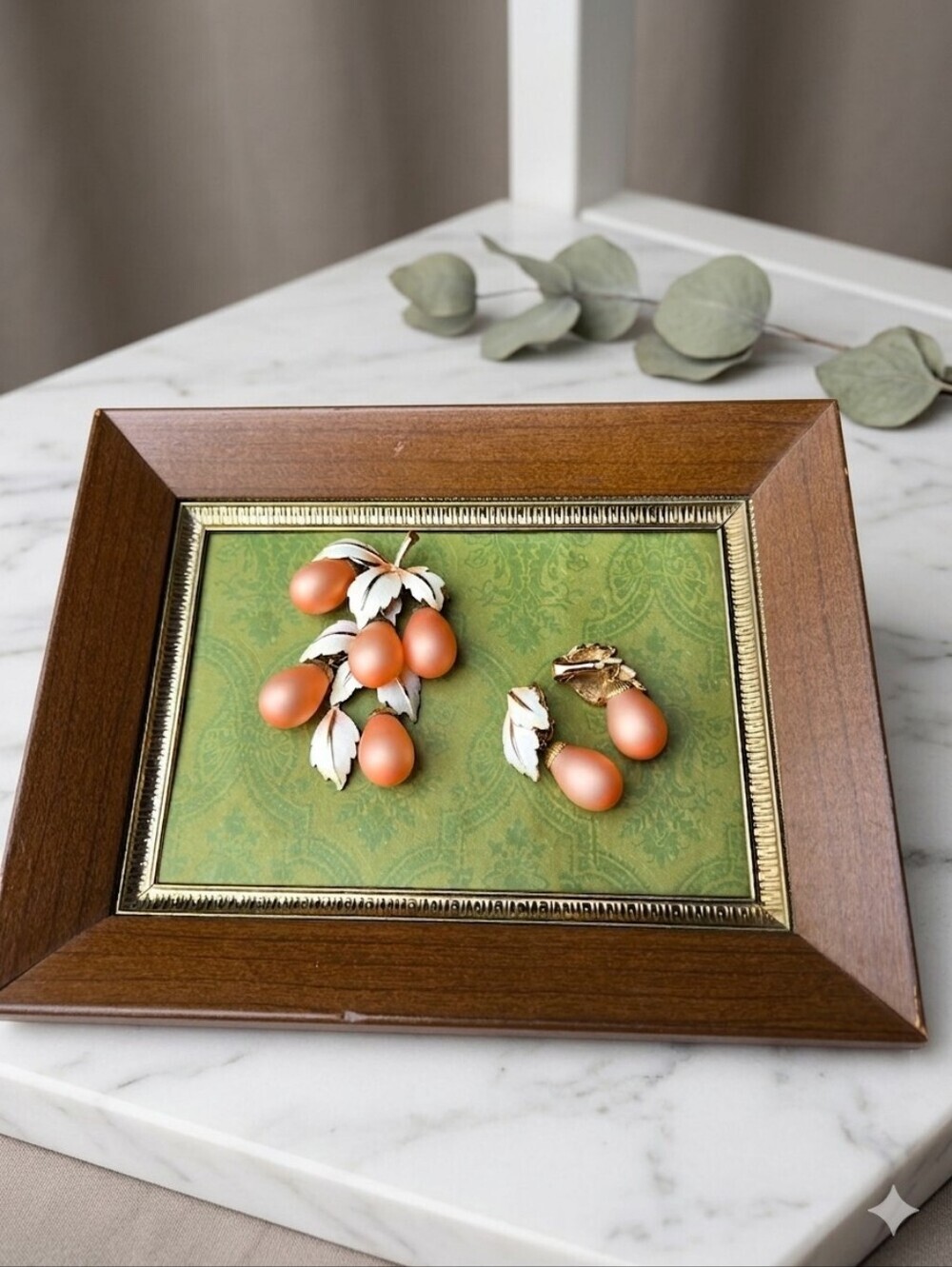 Vintage Peach and Gold Enamel Leave Grapes Brooch Necklace Pendabt Earring Set - Picture 3 of 17